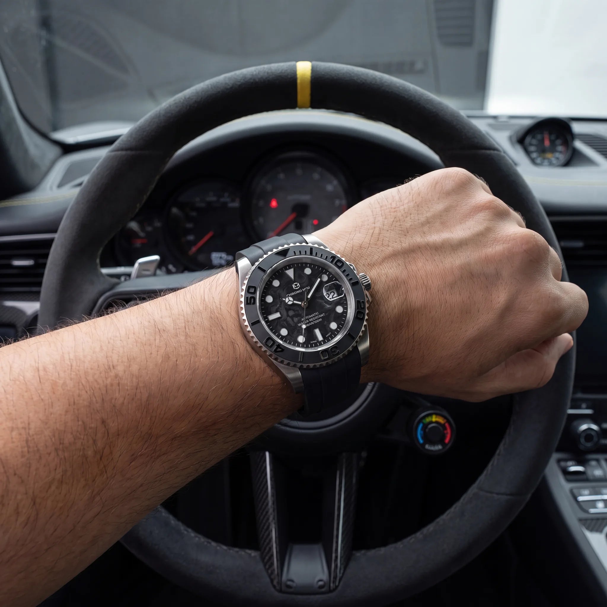 Chrono Mod DeptMaster titanium au-poignet