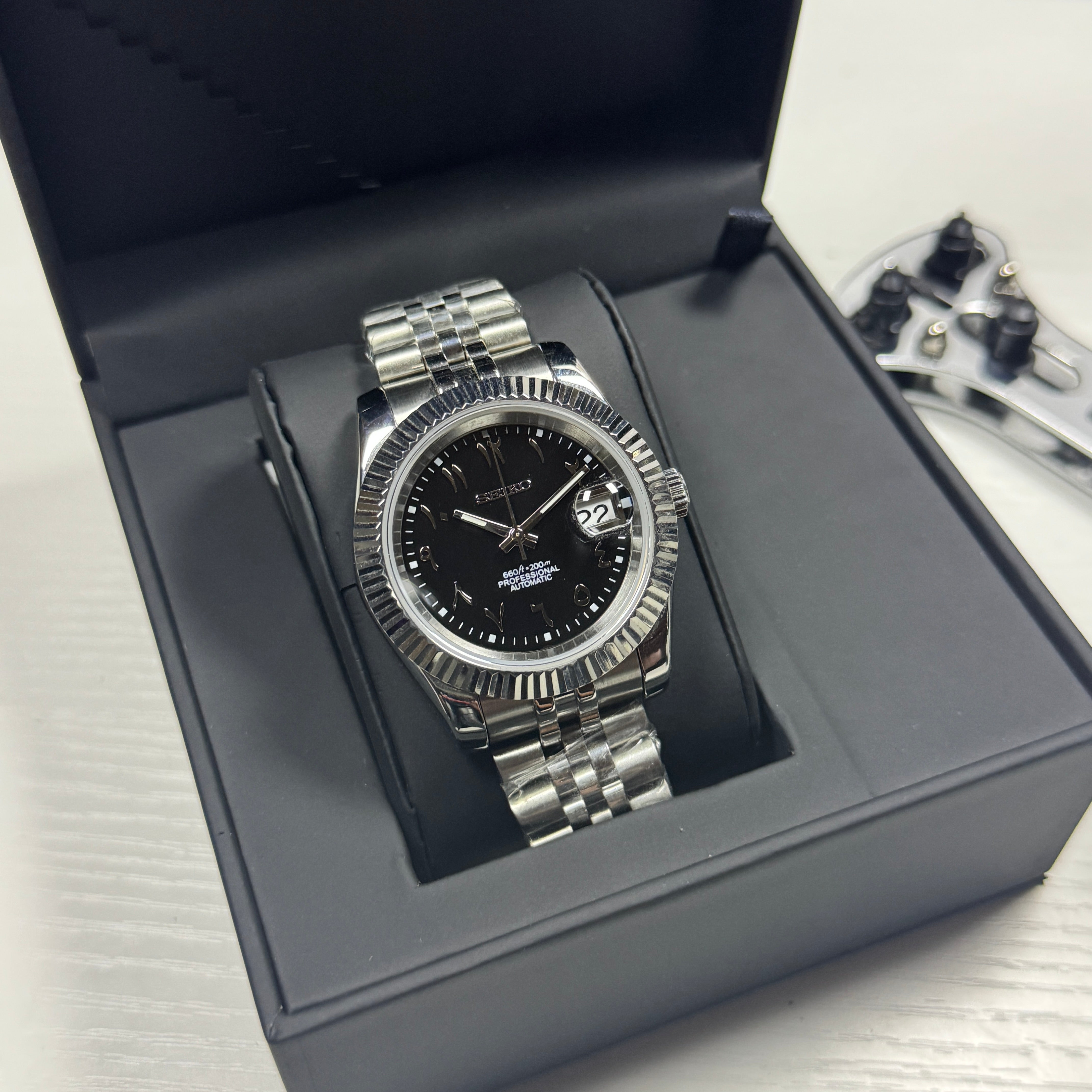 Seiko Mod Datejust Arabe Professionnel | Noir