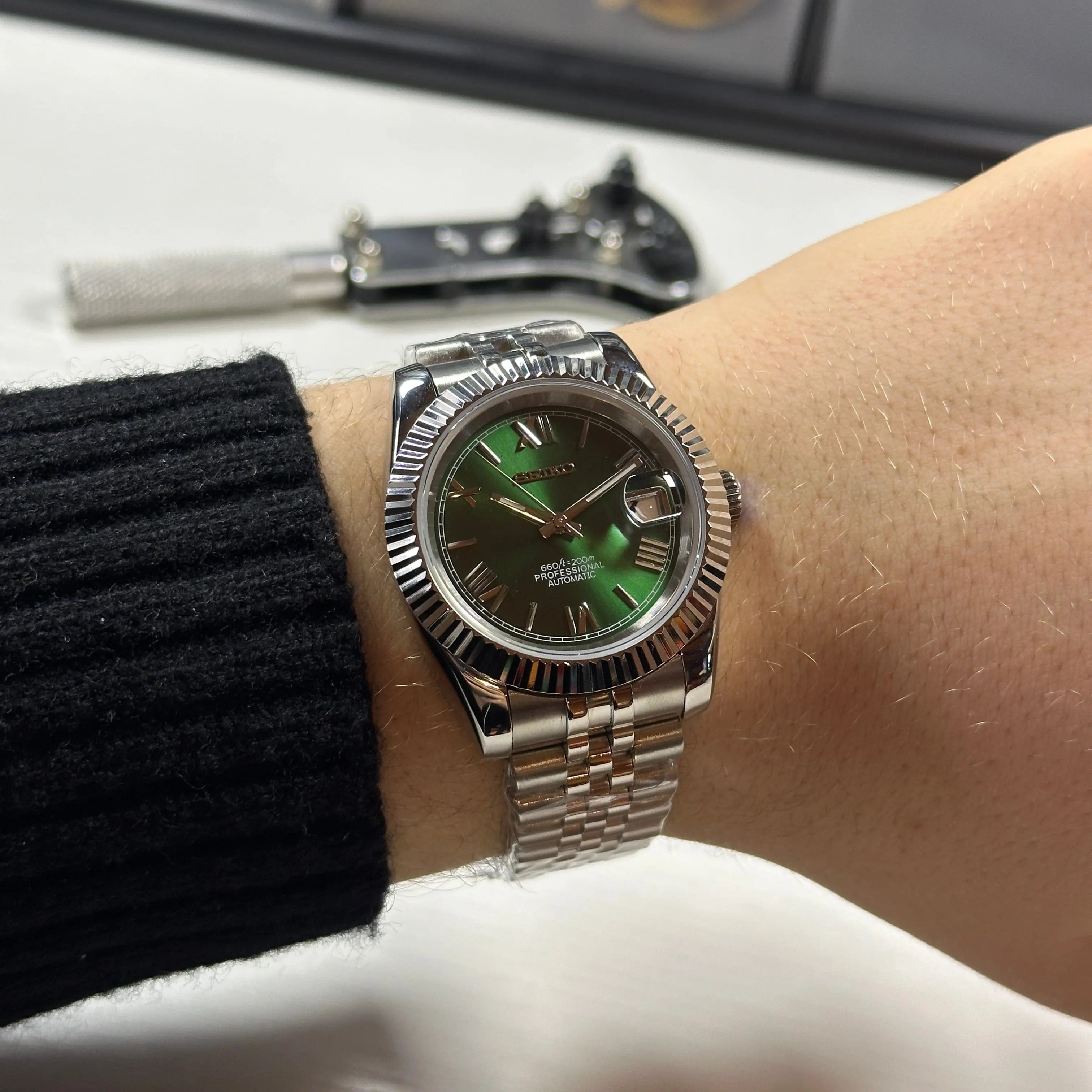 Seiko Mod Datejust Roman | Green Chrono Mod