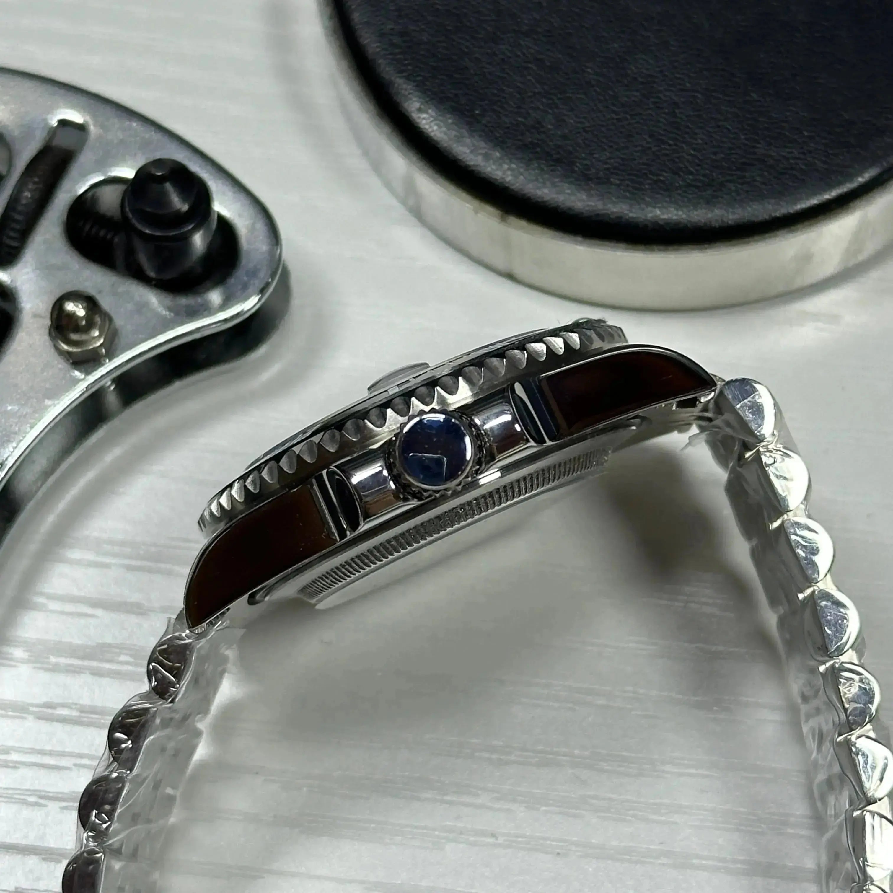 Seiko Mod Gmt | Black & Grey - Chrono Mod