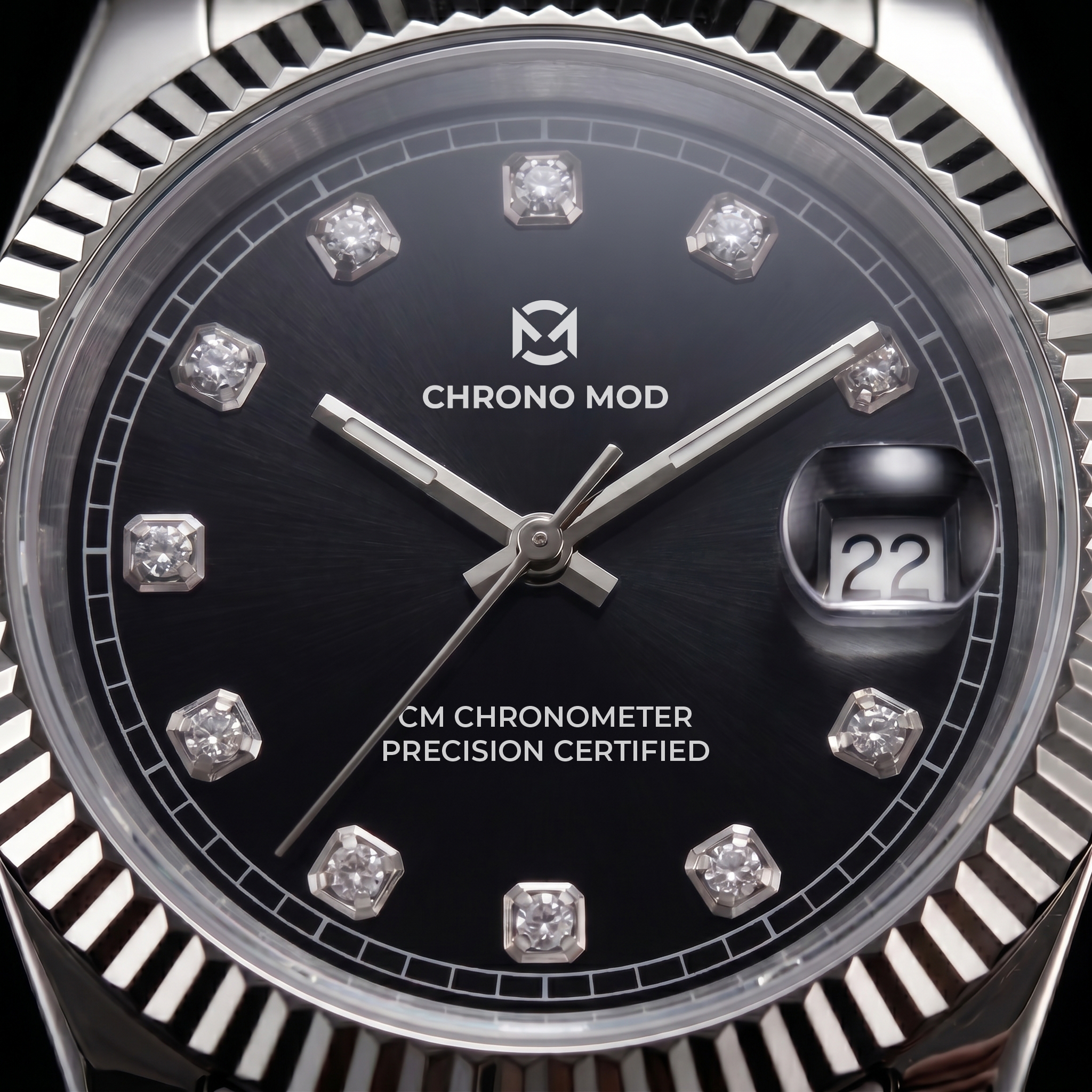 Classic Date Black Gem - dial macro