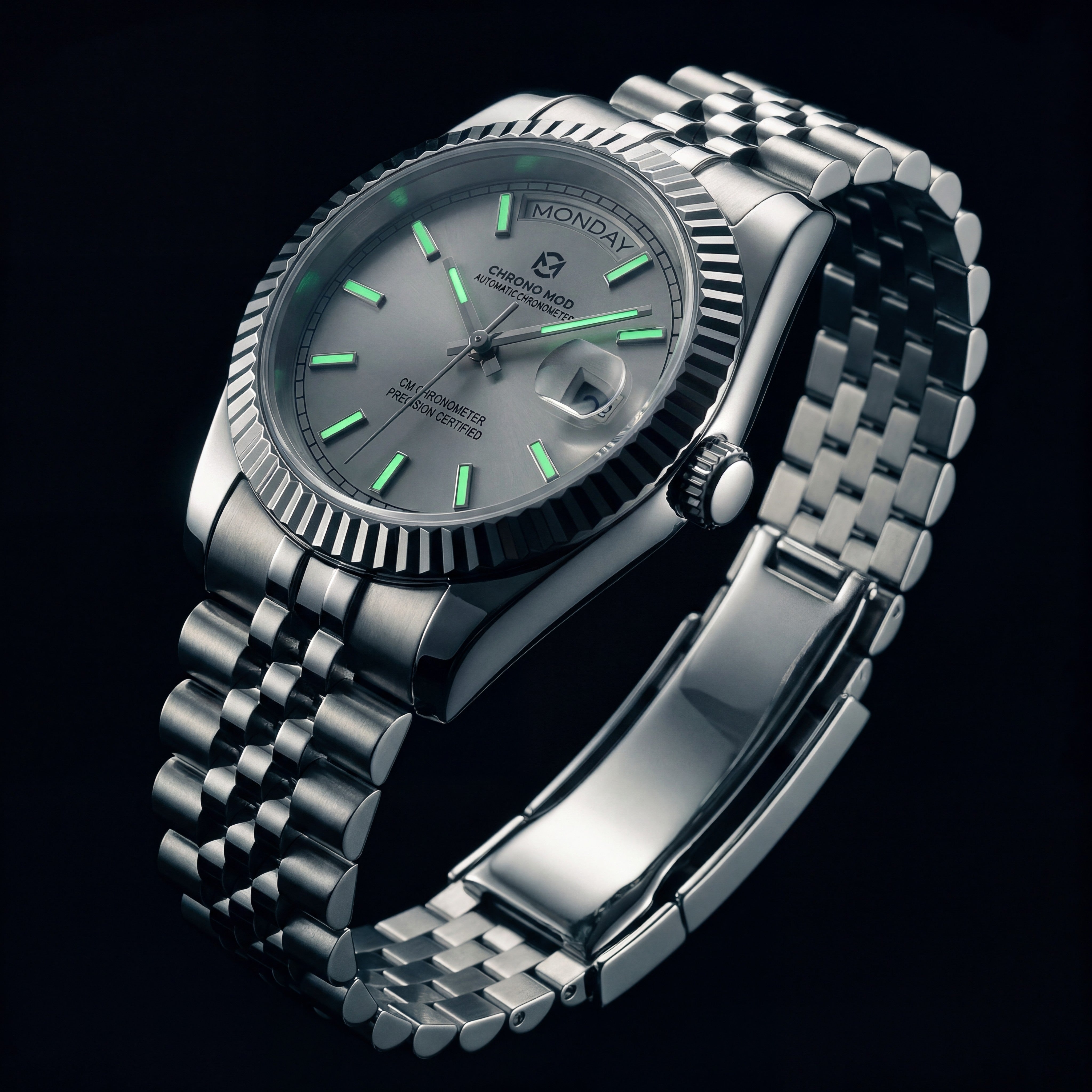 Classic Date – White Day-Date Sunburst Chrono Mod