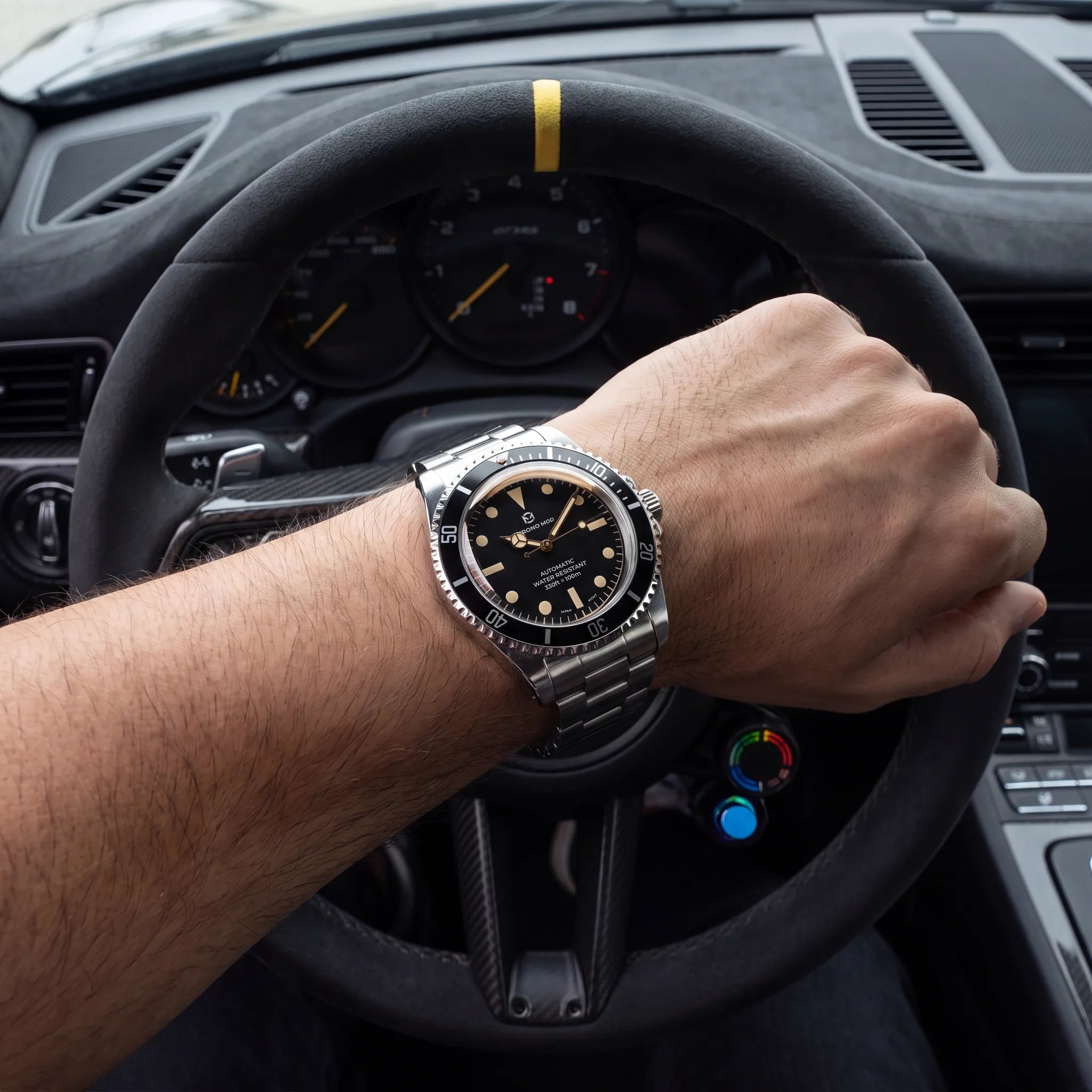 Chrono Mod DeptMaster comex au-poignet