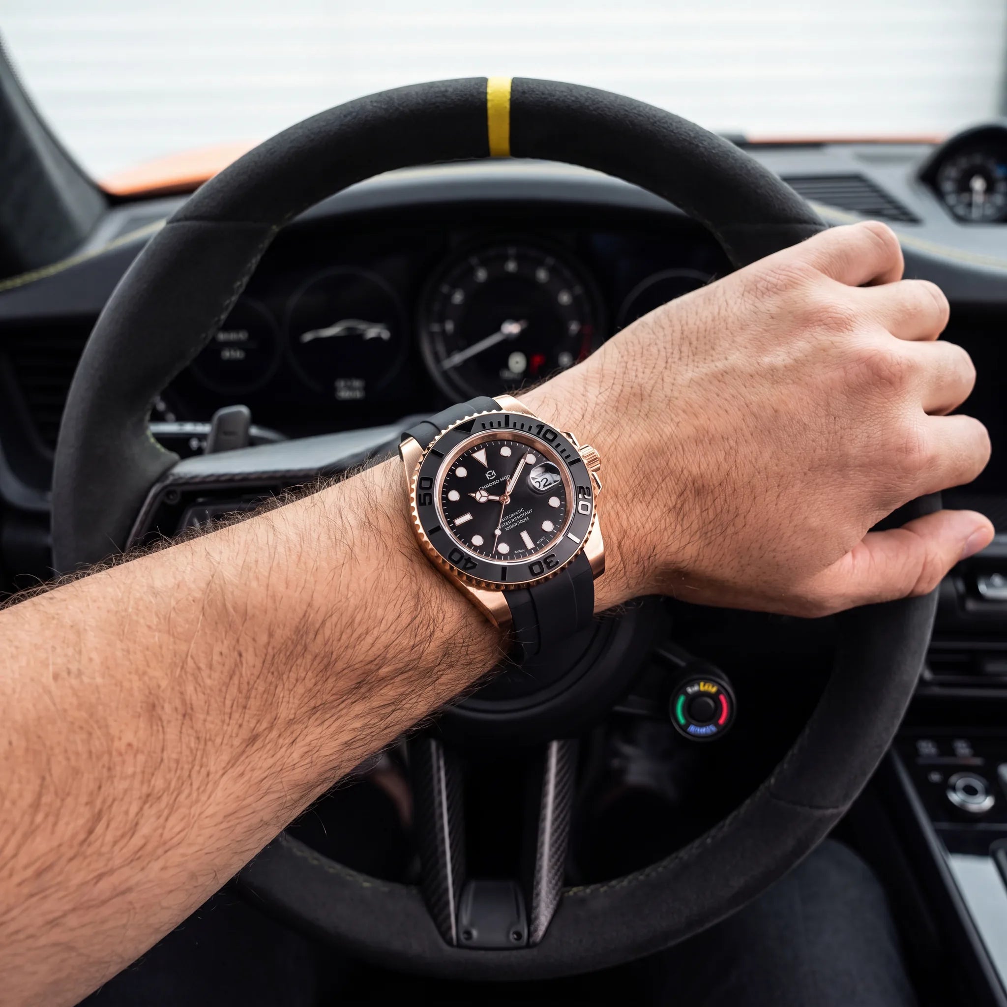 Chrono Mod DeptMaster rosegold au-poignet