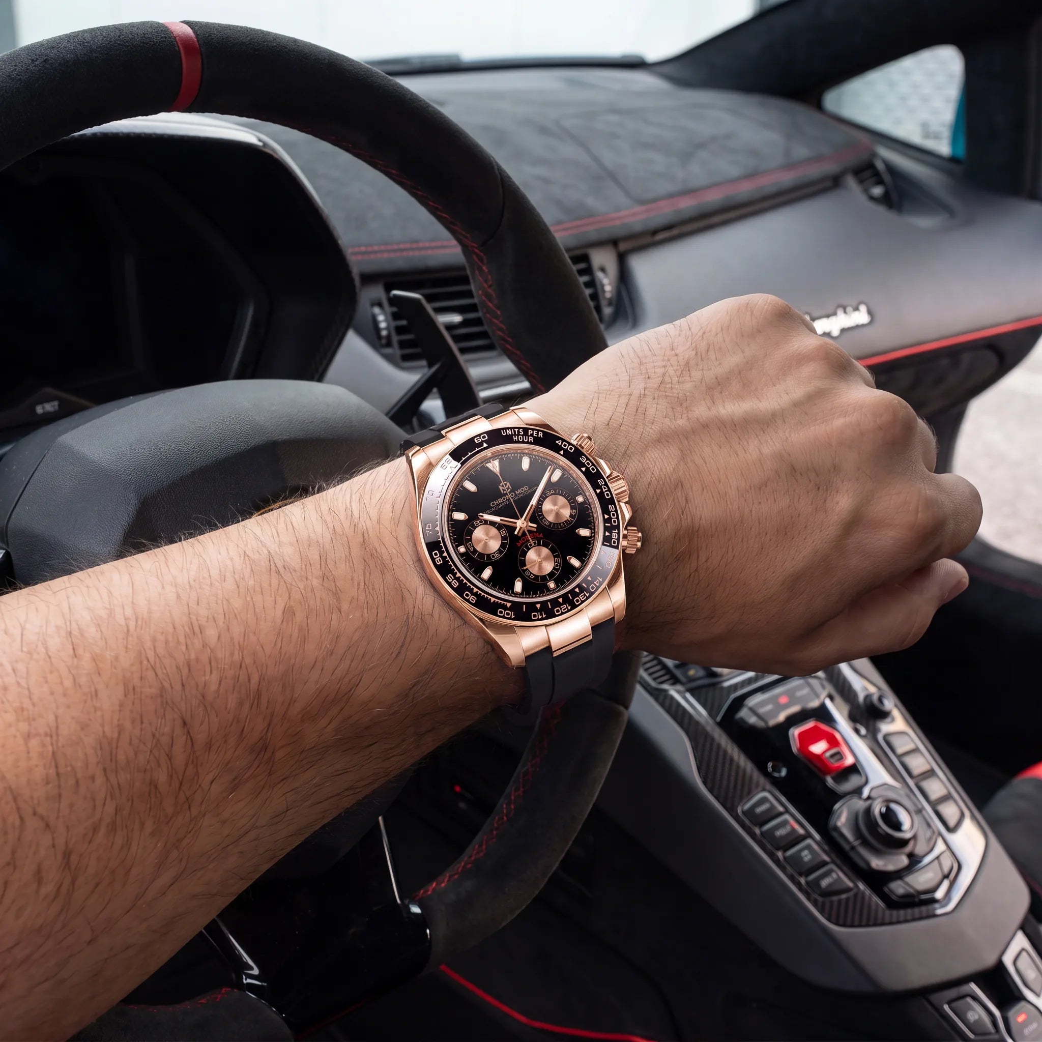Chrono Mod Modena rose-gold-black au-poignet