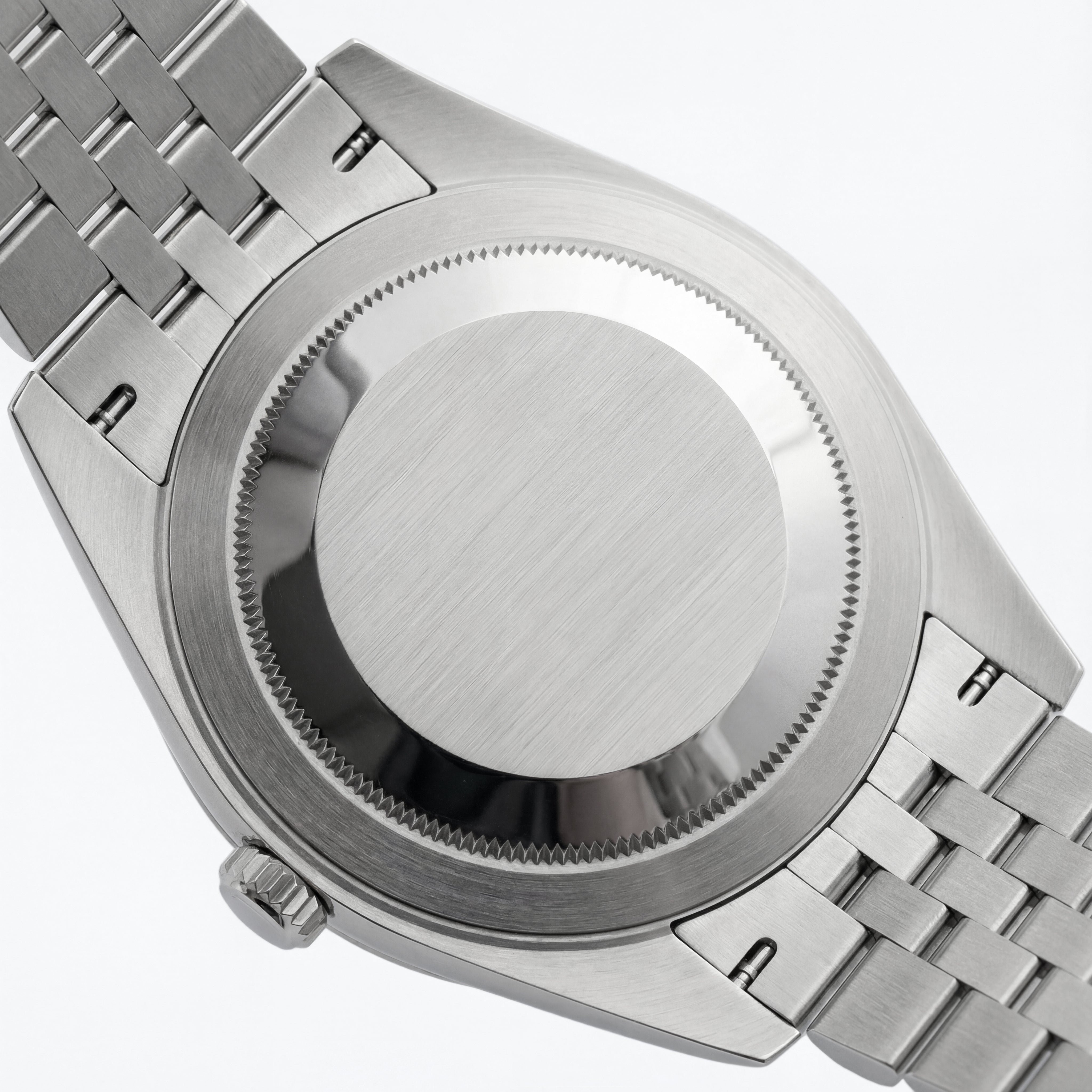 Classic Date – White Sunburst Dial