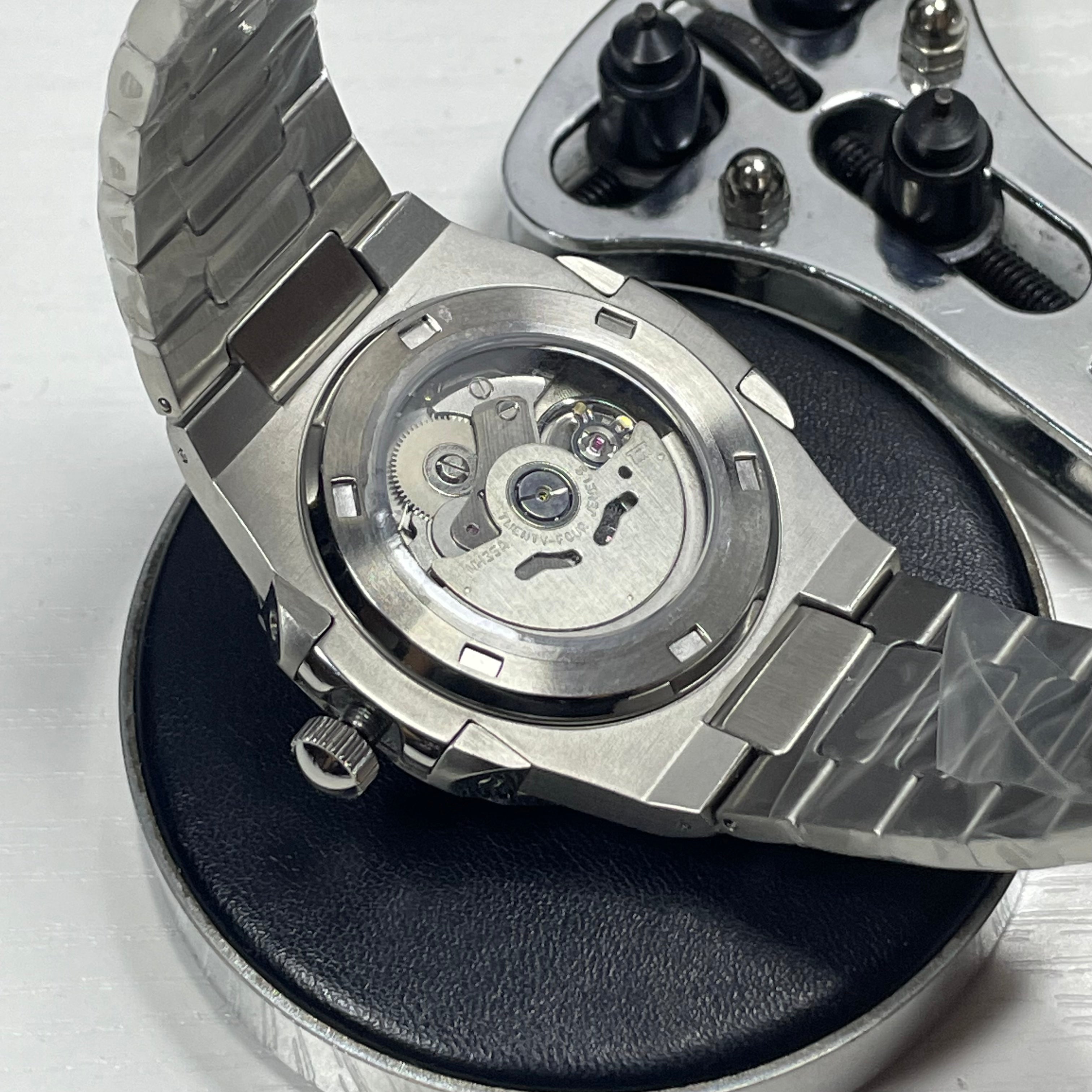 Seiko Mod Nautilus | Tiffany Bleu