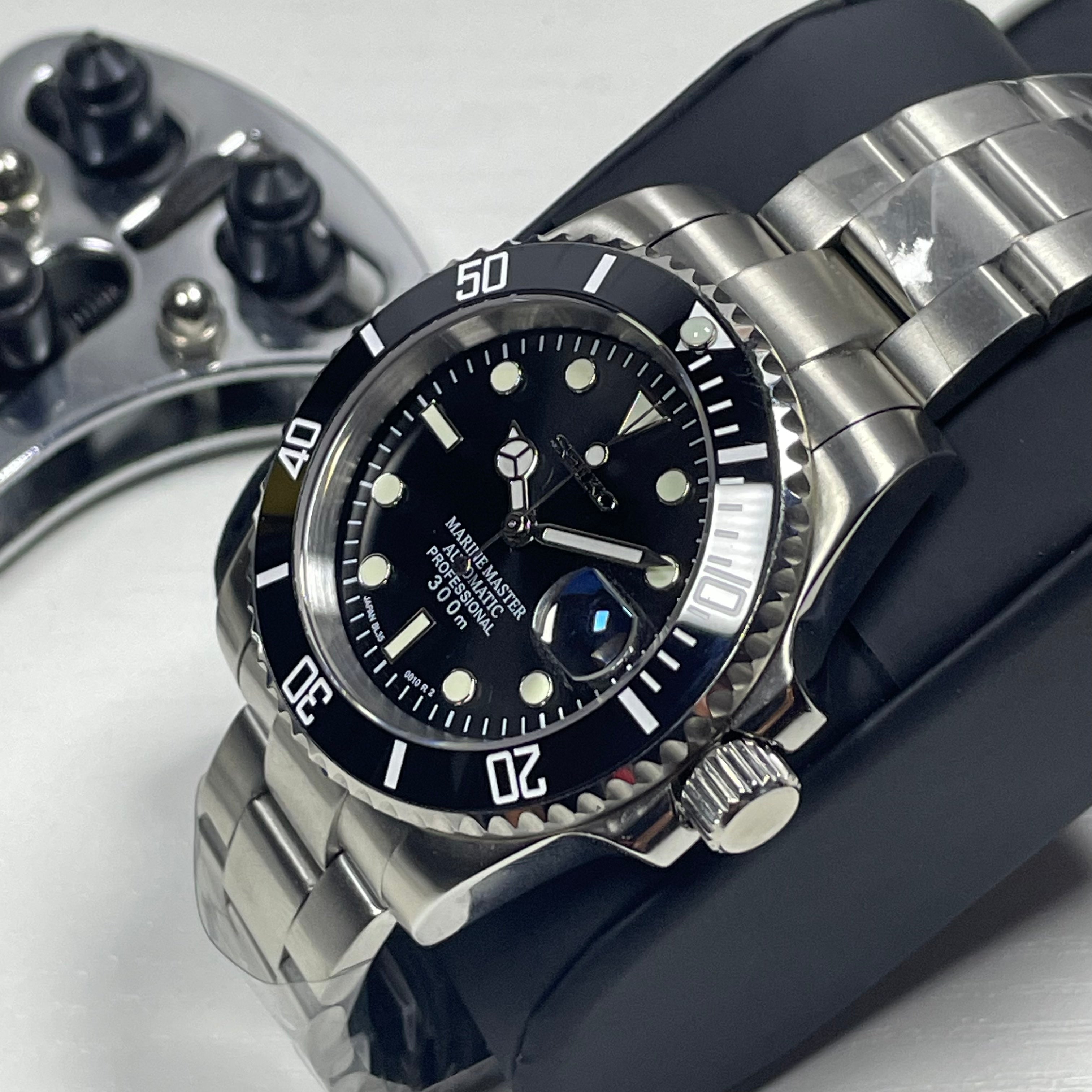 Seiko Mod Submariner Oyster | Black