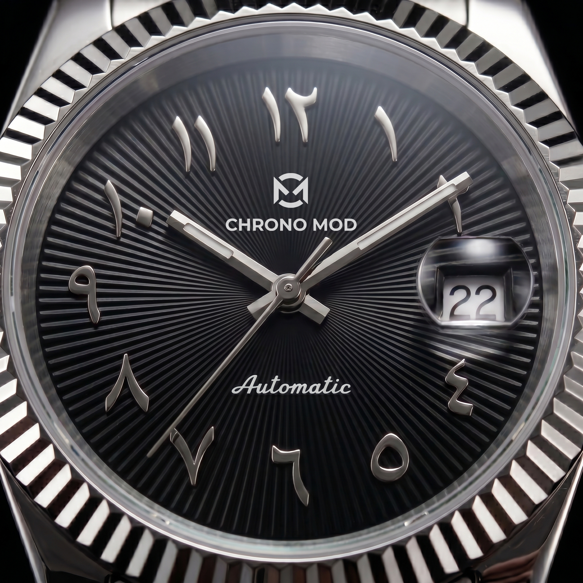 Classic Date Black Arabic - dial macro