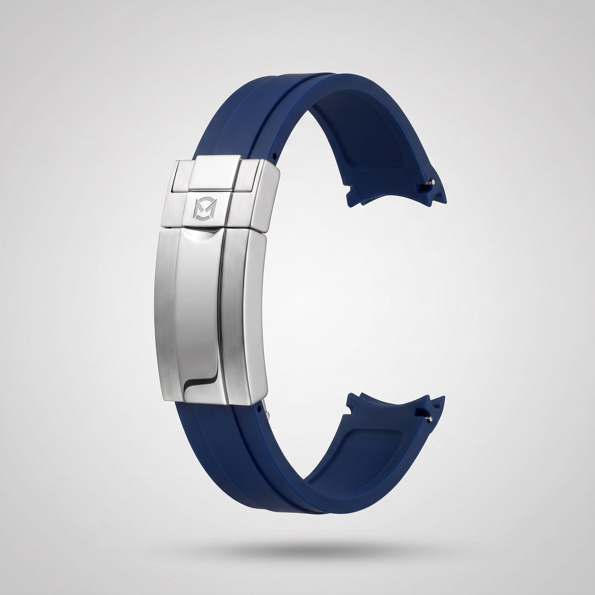 Navy Blue quick release silicone strap 20 mm, brushed stainless steel clasp engraved with the Chrono Mod logo
