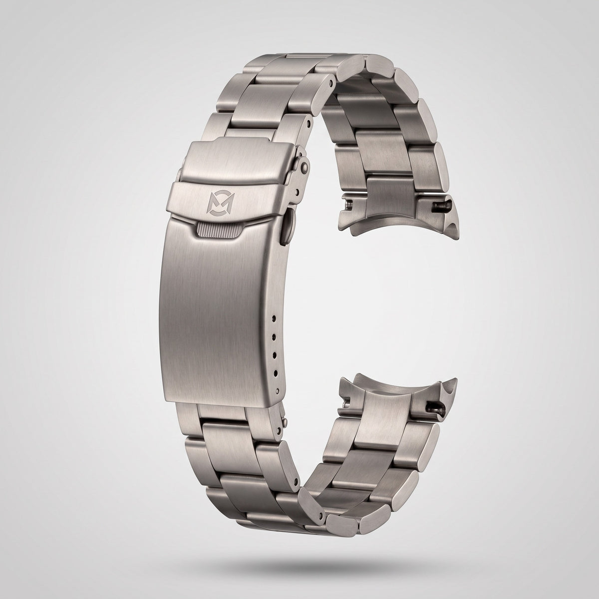 Solid titanium Oyster bracelet 20 mm for Chrono Mod DeptMaster and GMT, fully brushed, diver double-lock clasp with flip-lock flap engraved with the Chrono Mod logo and micro-adjustment holes